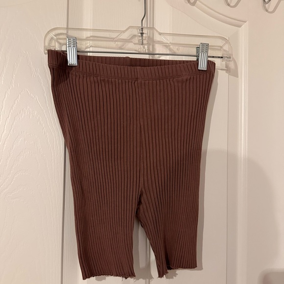 Kotn Ribbed Shorts - Picture 2 of 3